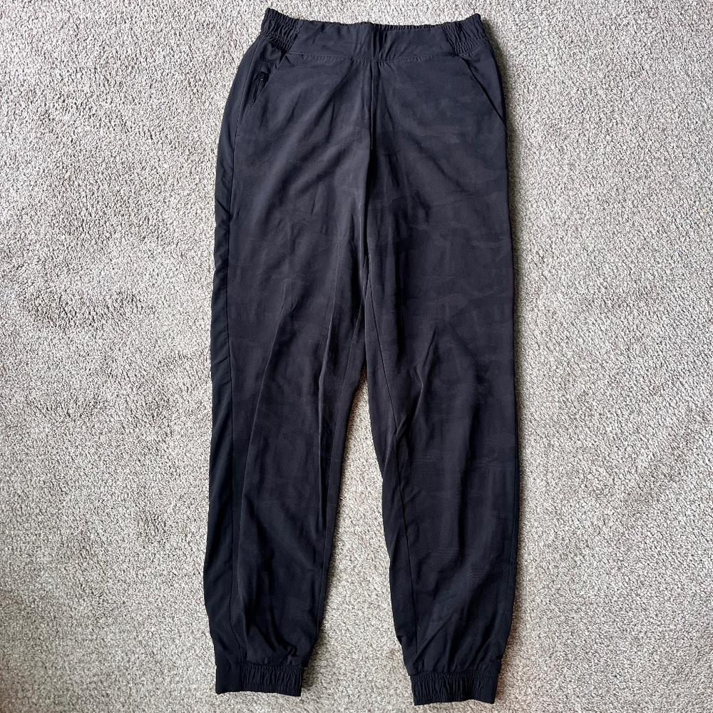 Athleta Brooklyn Camo Lined Jogger